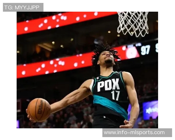 浓眉状态低迷半场表现不佳仅得8分7板并出现两次失误 浓眉状态低迷半场表现不佳仅得8分7板并出现两次失误