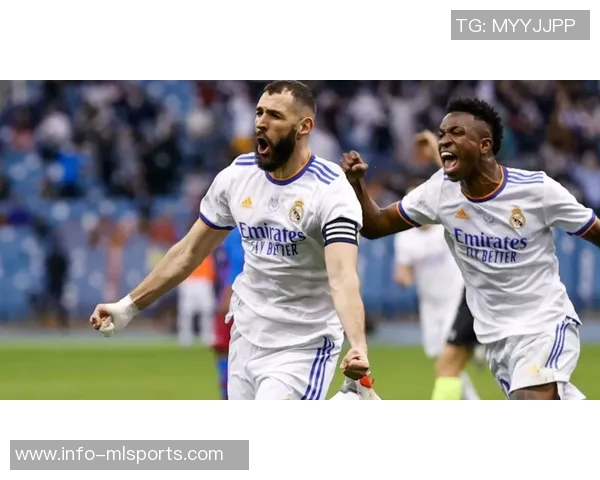 德转评选年度最佳左边锋候选人名单揭晓迪亚斯克瓦拉拉菲尼亚维尼修斯争夺荣誉